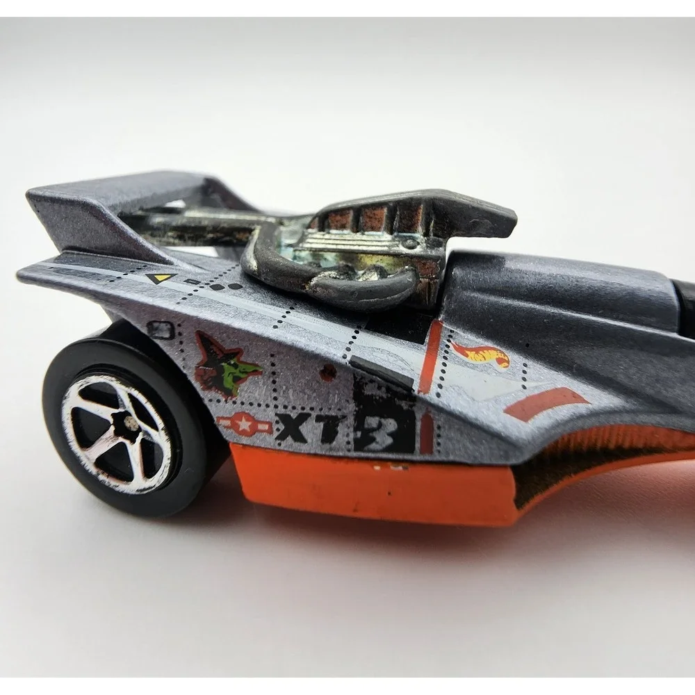 🏁Vintage‎ Hot Wheels 1984 XT-3 Three wheeler in SILVER/ ORANGE